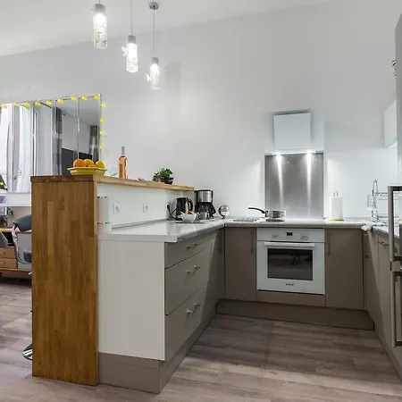 Centrale 2 - F4 Spacieux Et Confortable Au Centre Du Vieux-nice Apartment