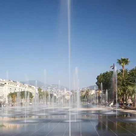 Centrale 2 · F4 Spacieux Et Confortable Au Centre Du Vieux-nice