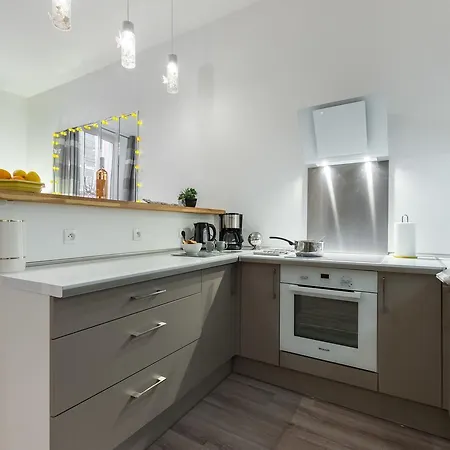 Centrale 2 · F4 Spacieux Et Confortable Au Centre Du Vieux-nice Appartement